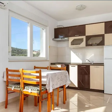 Casa Llena سيغيت فغانييتْسا