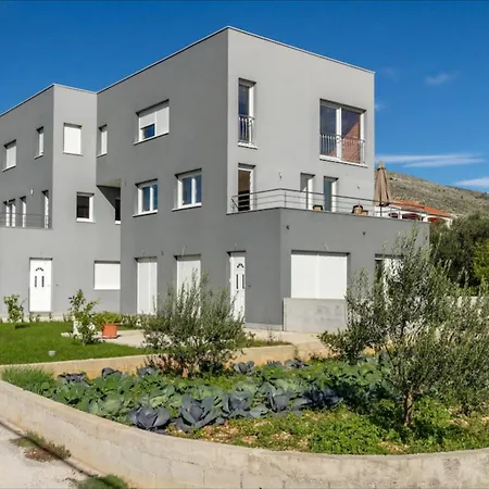 Apartman Casa Llena *